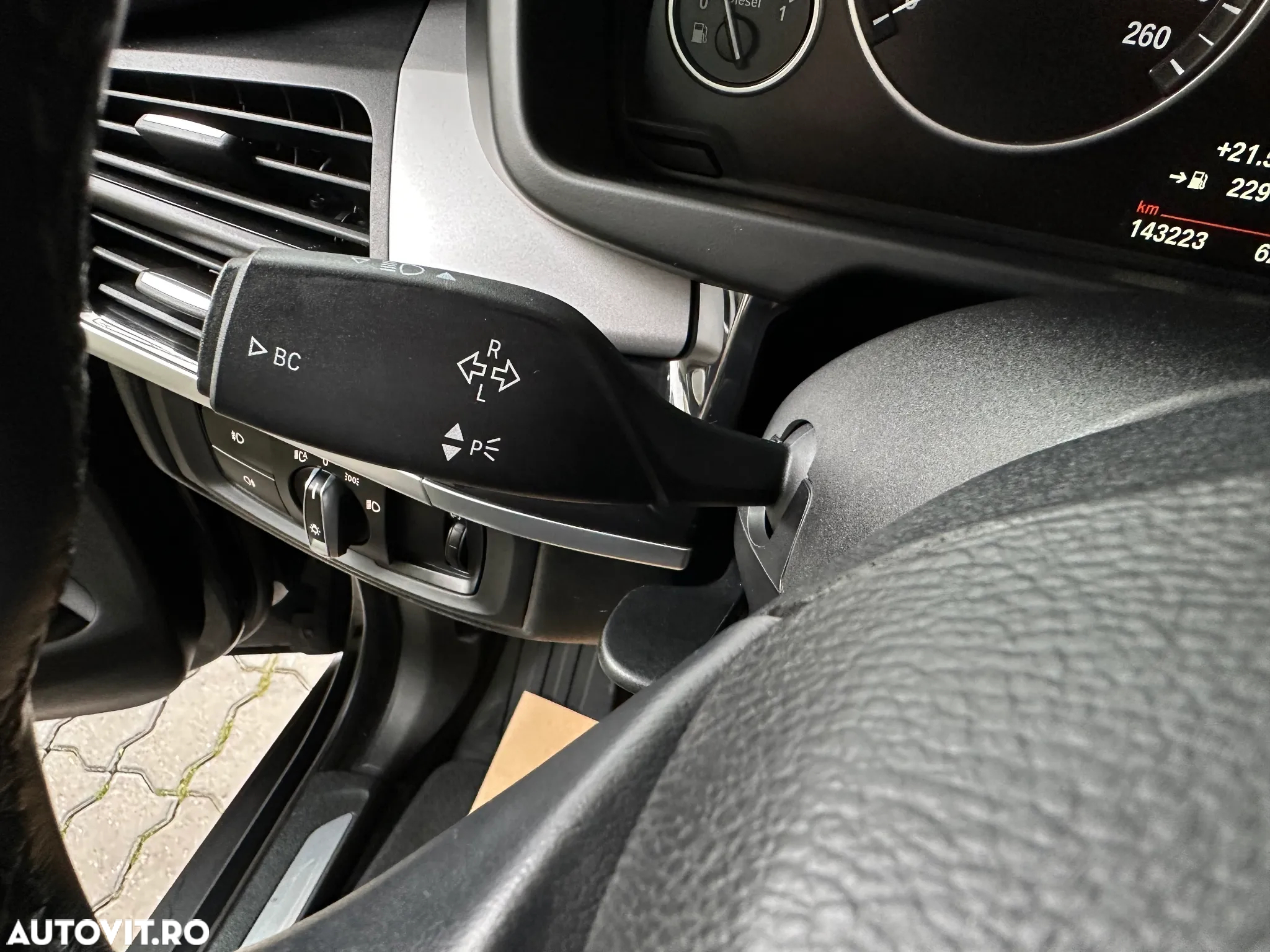 BMW X5 xDrive25d - 28