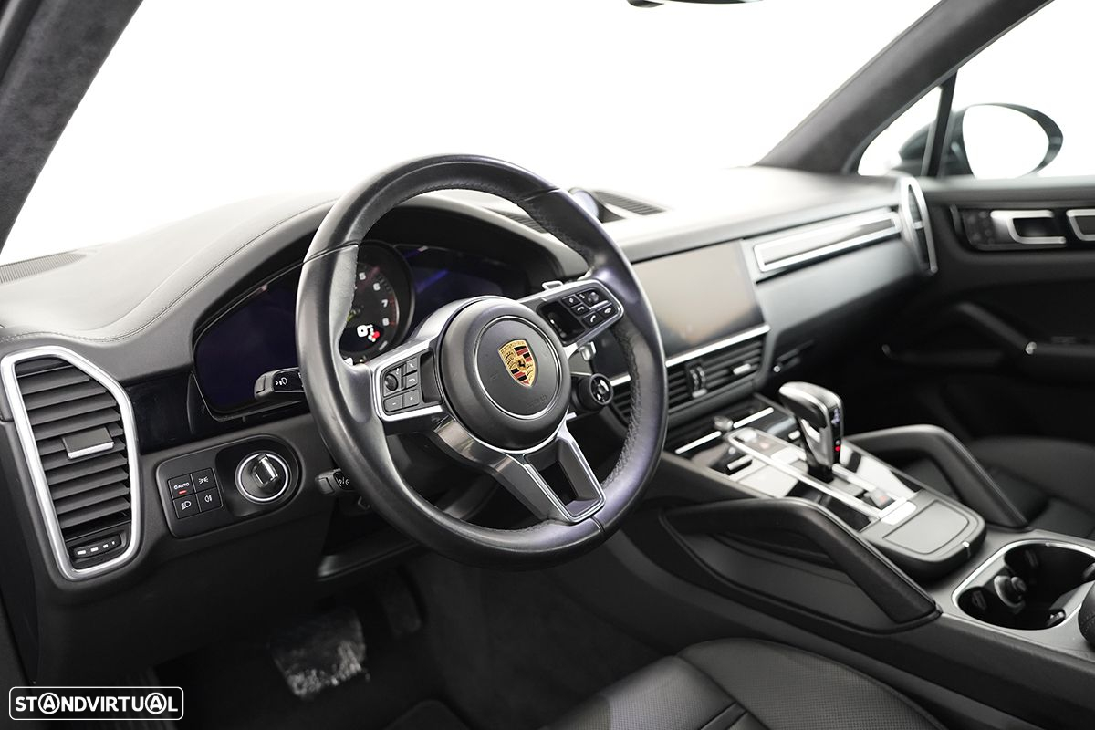 Porsche Cayenne E-Hybrid - 12