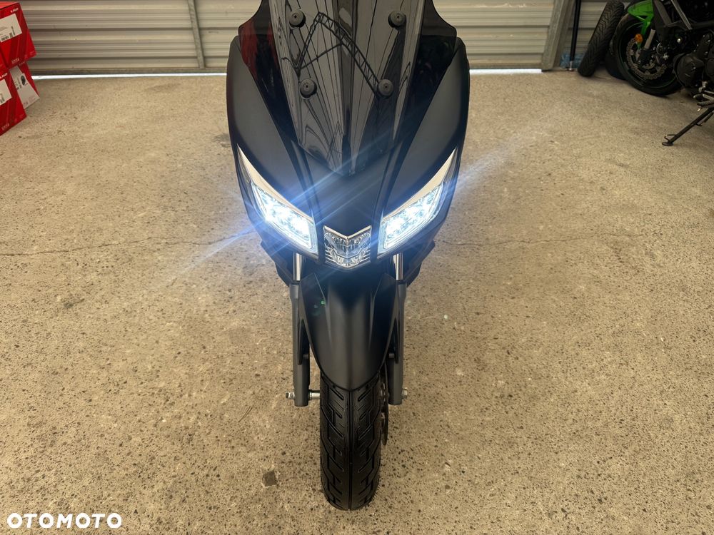 Aprilia SR - 18
