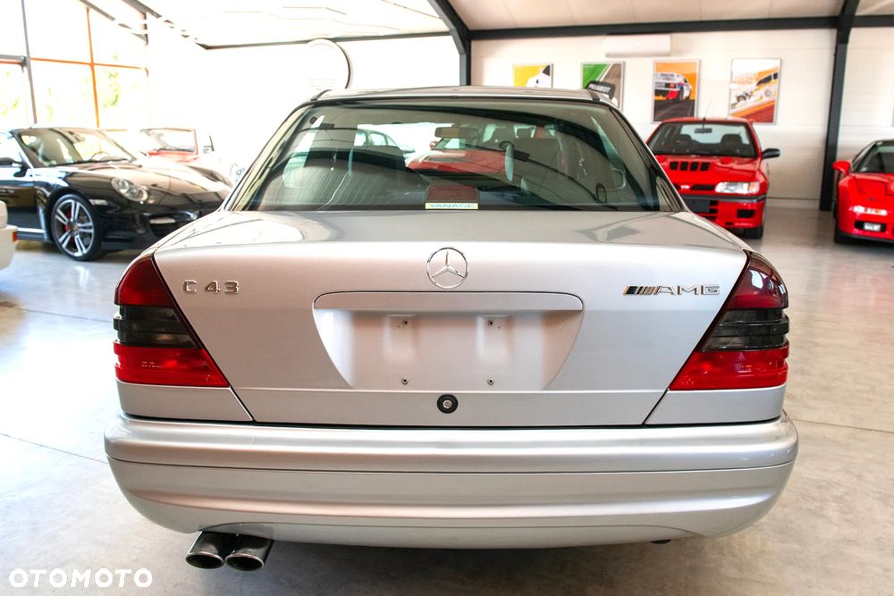 Mercedes-Benz Klasa C 43 AMG - 7