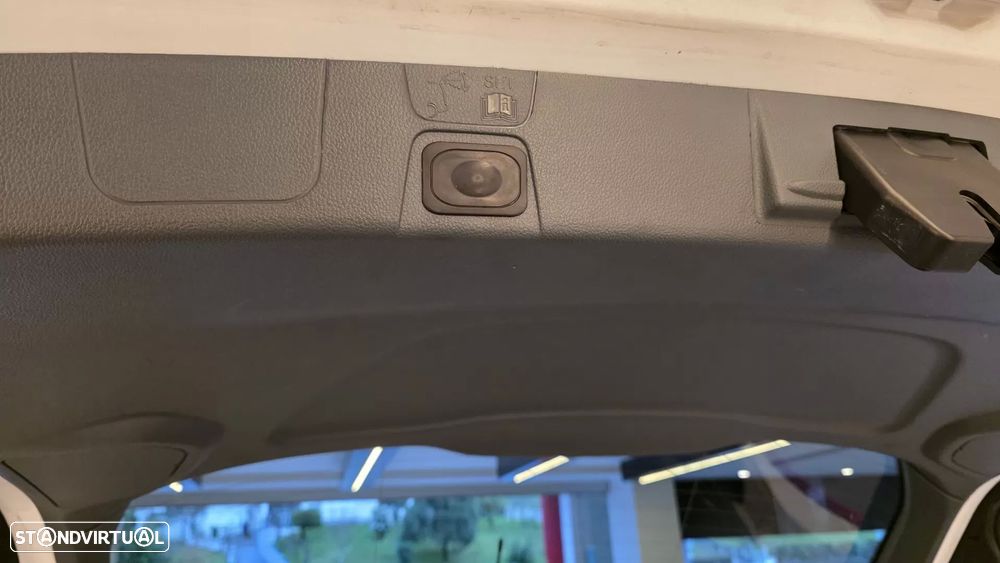 Ford C-Max 1.6 TDCi Titanium - 24