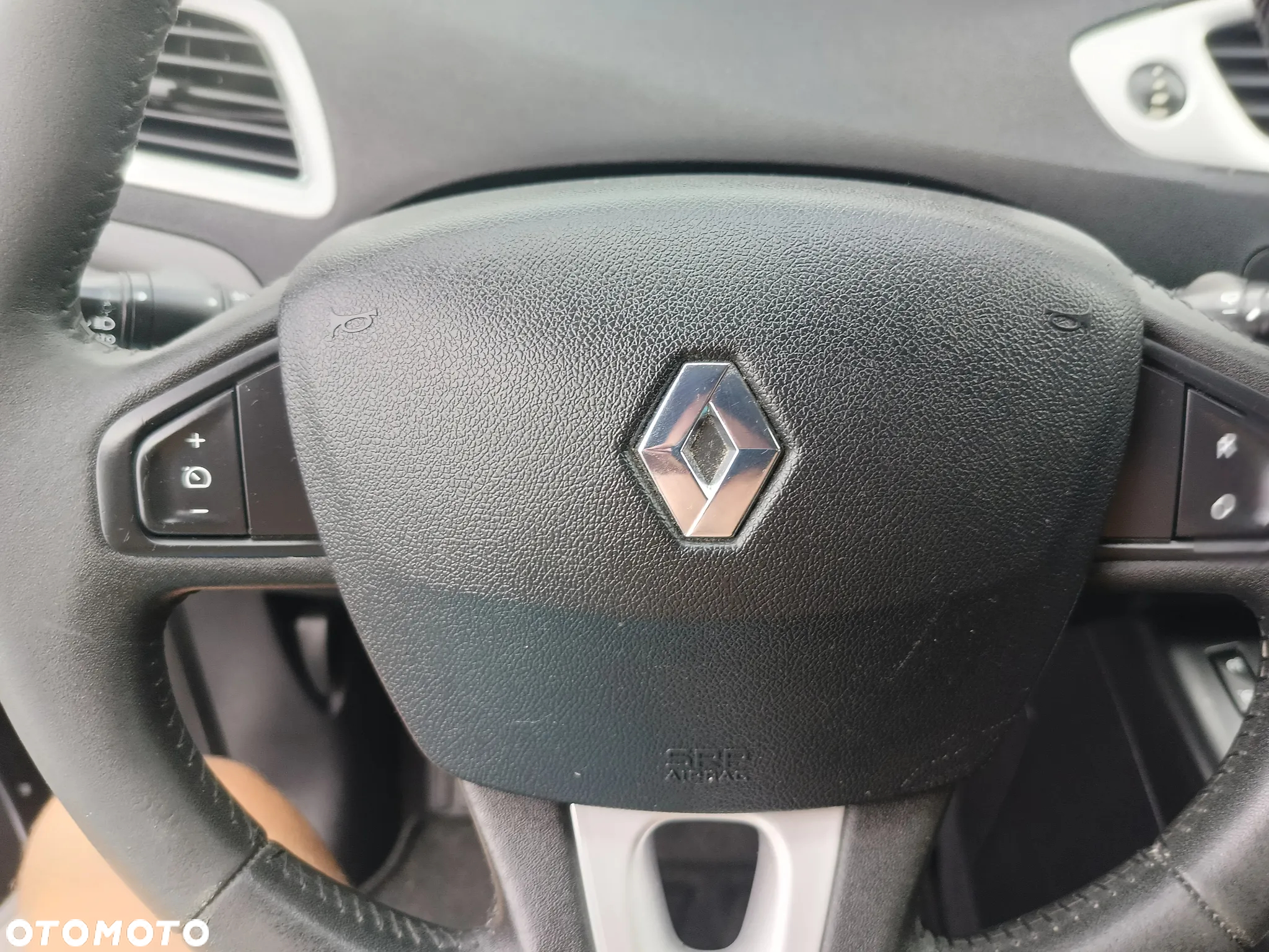 Renault Scenic 1.4 16V TCE Expression - 29