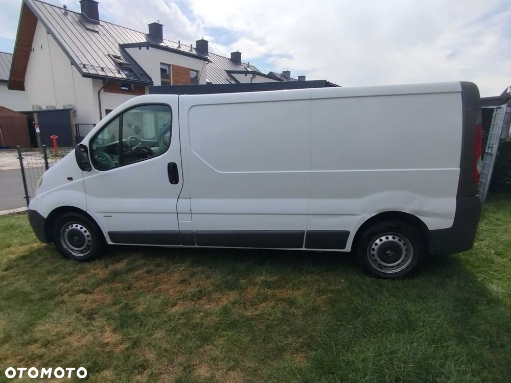 Opel Vivaro - 2