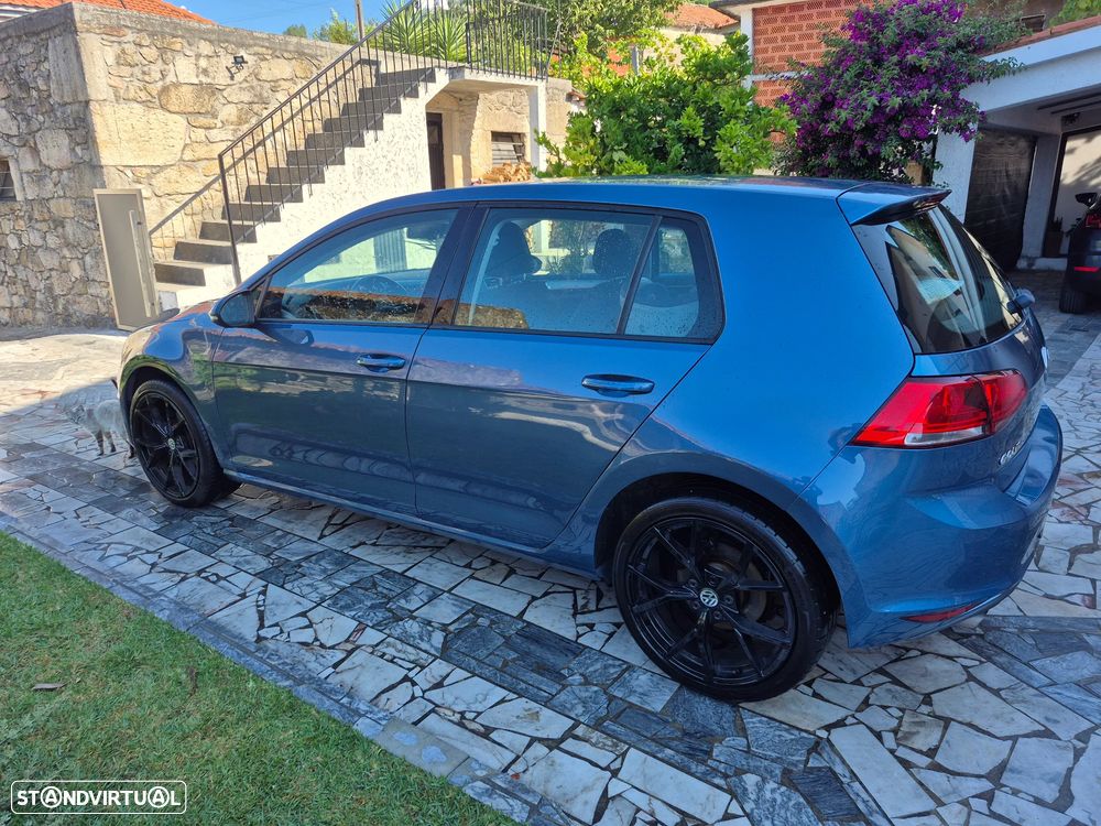 VW Golf 1.6 TDi Confortline - 4