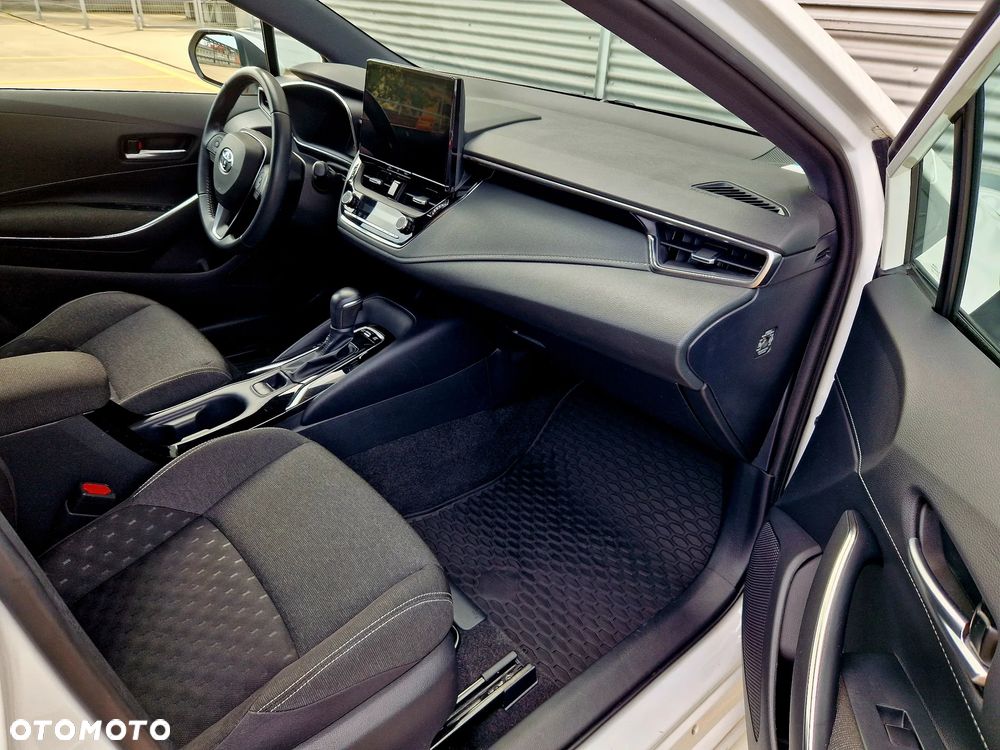 Toyota Corolla 1.8 Hybrid Comfort - 18
