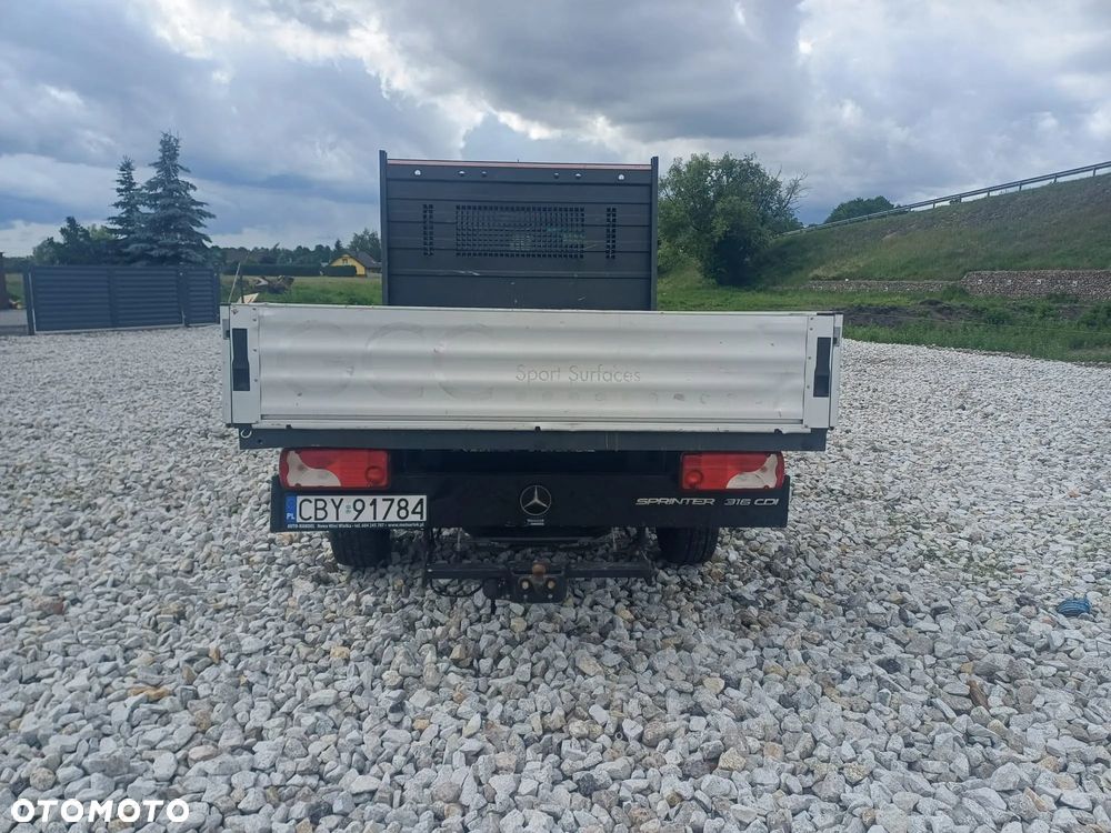 Mercedes-Benz Sprinter - 5