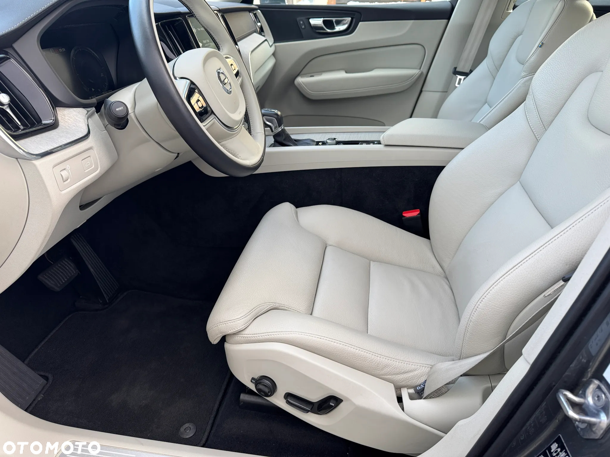Volvo XC 60 D4 Inscription - 14