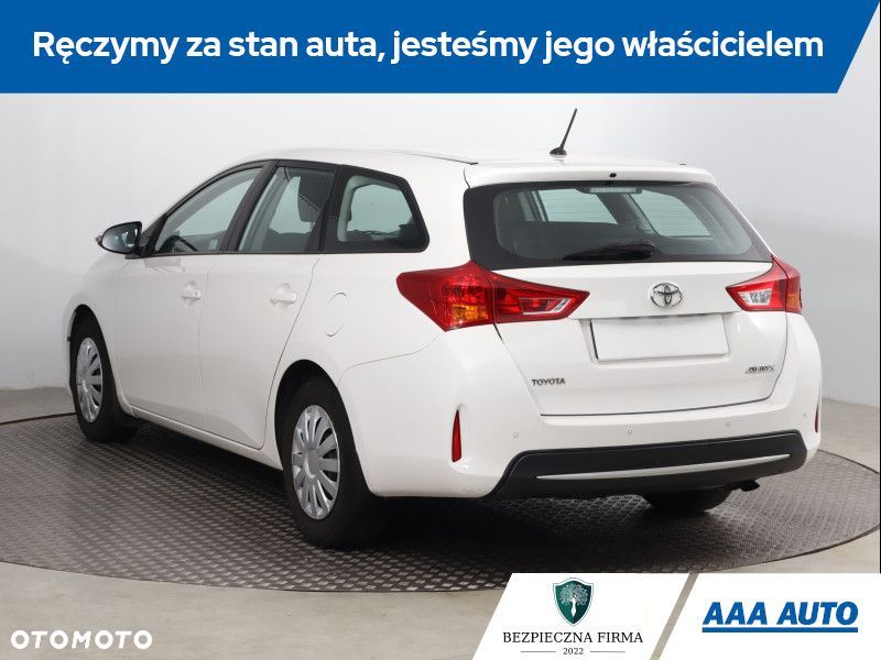 Toyota Auris - 5