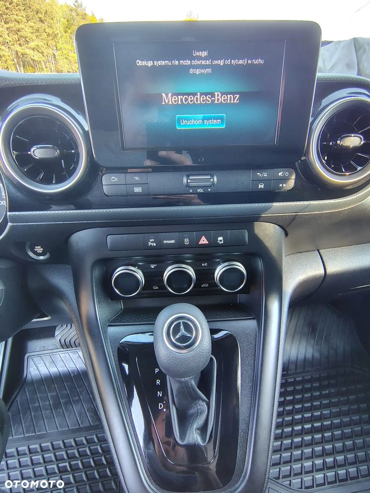 Mercedes-Benz ecitan - 23