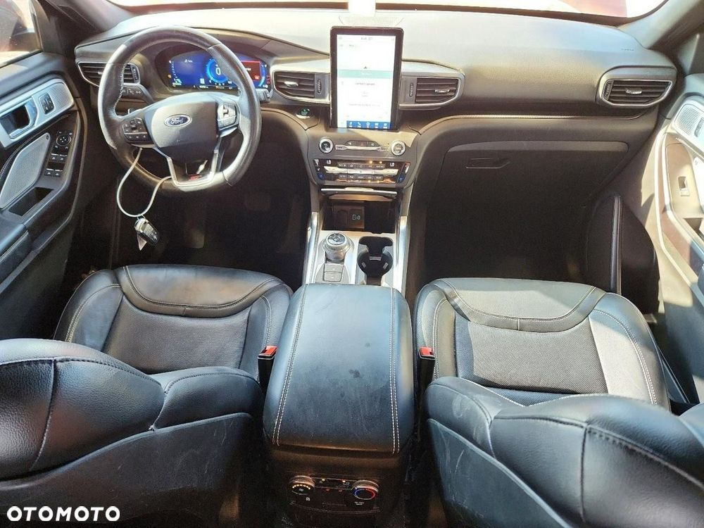Ford Explorer - 8