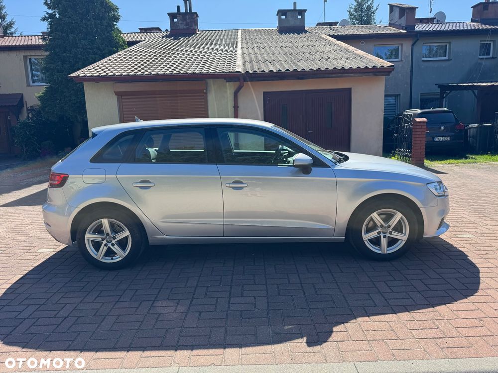 Audi A3 Sportback 1.0 TFSI design - 5