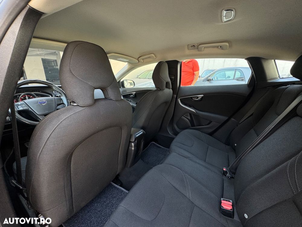 Volvo V40 D2 - 14