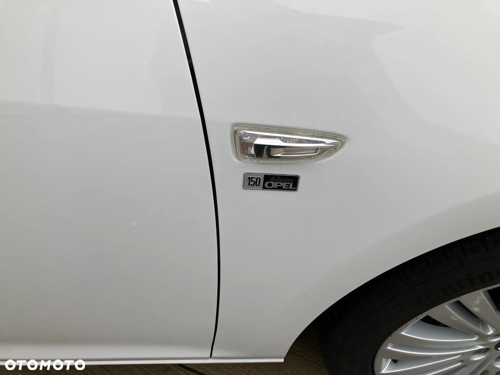 Opel Astra 1.4 Turbo 150 Jahre - 13