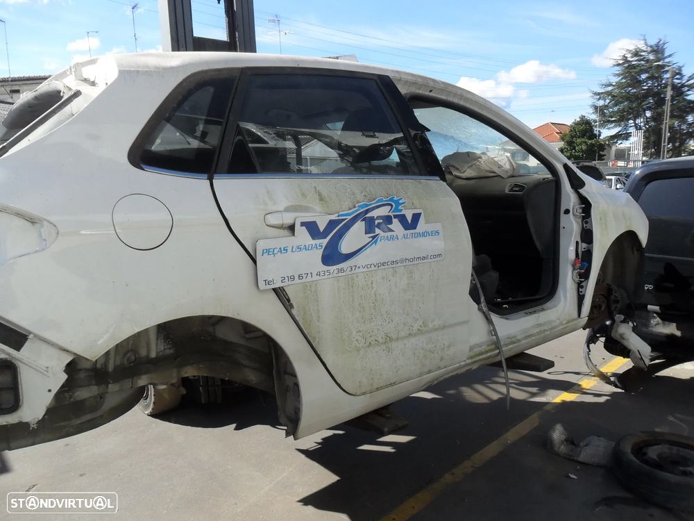 Citroen C4 II - Viatura para peças - 2