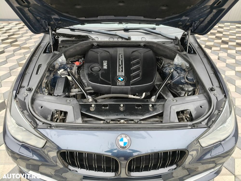 BMW Seria 5 520d Gran Turismo - 36