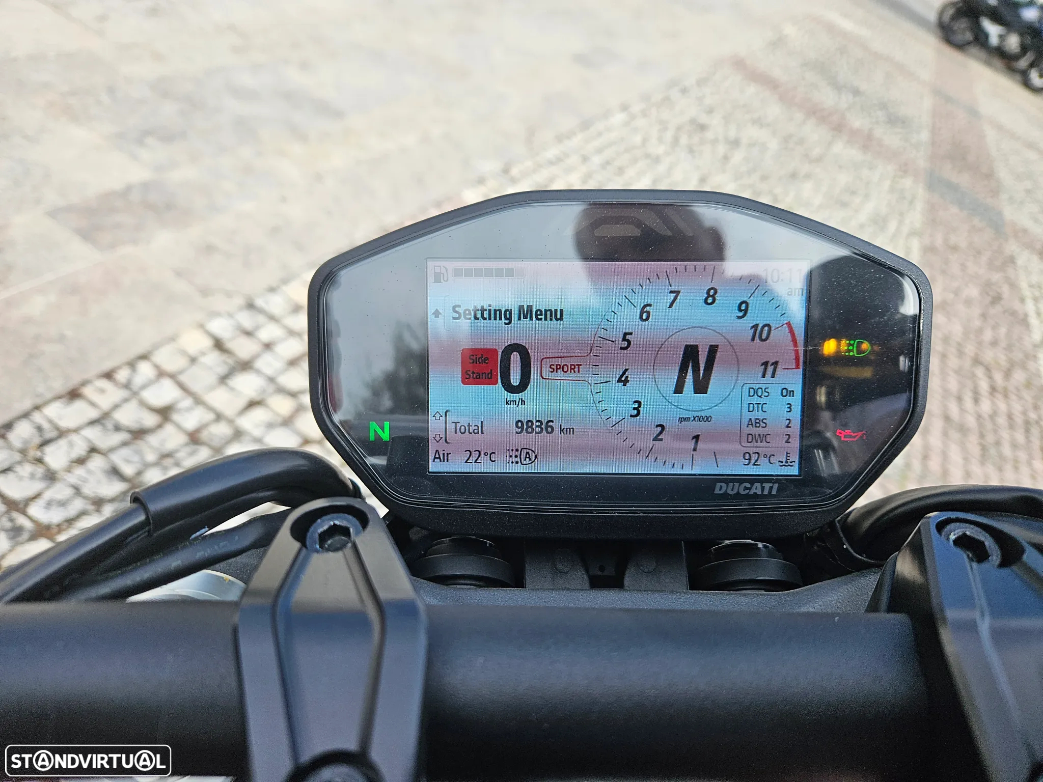 Ducati Monster 937 - 13