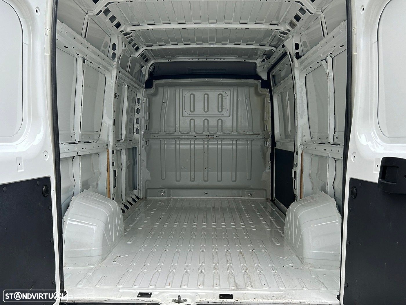 Peugeot Boxer 2.2 BlueHDi 333 L2 CD - 18