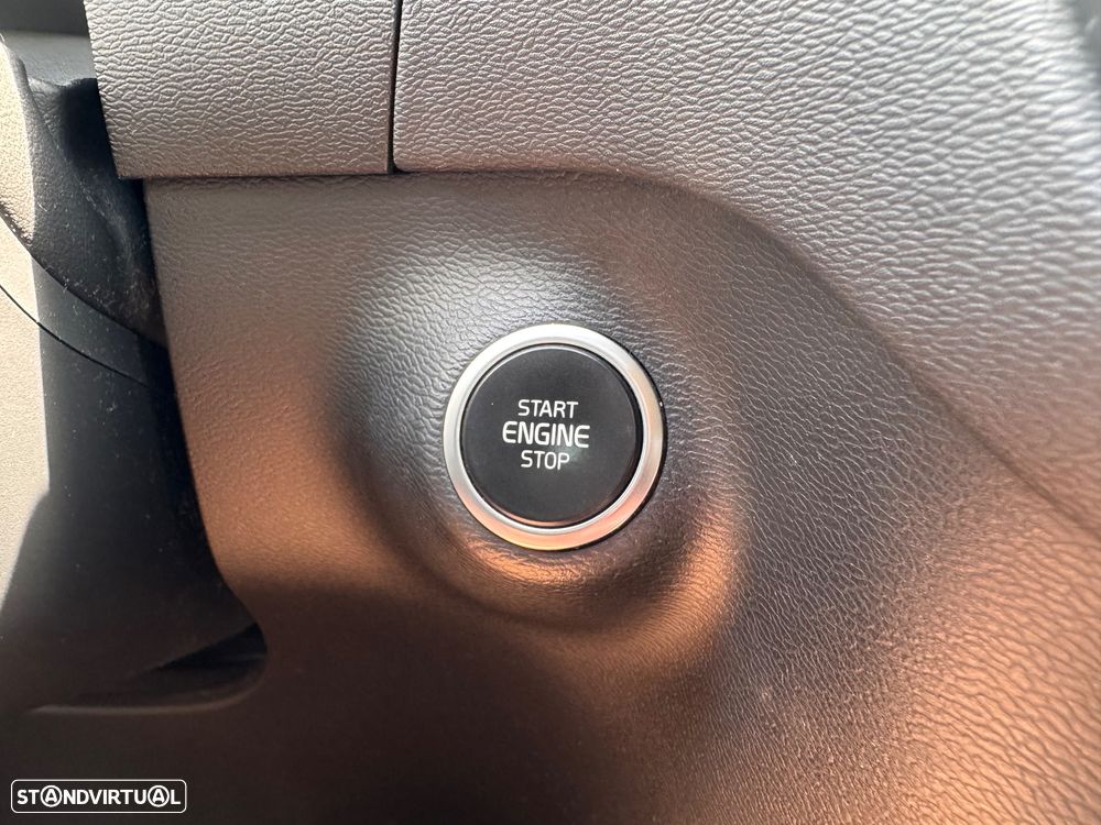 Volvo XC 40 2.0 D3 Momentum Geartronic - 25