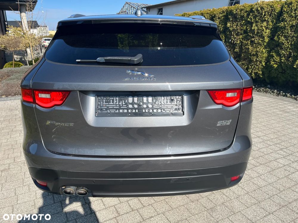 Jaguar F-Pace 20d Portfolio - 7