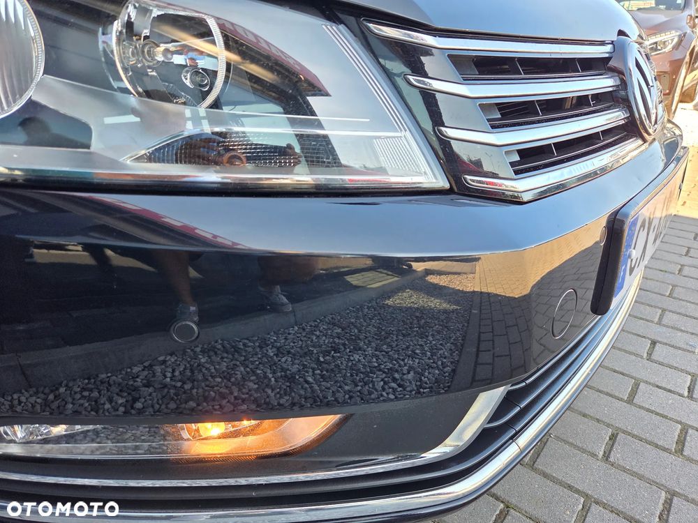 Volkswagen Passat 2.0 TDI 4Motion BlueMotion Technol Business Edition - 8
