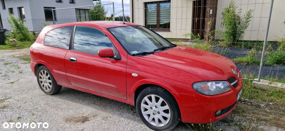 Nissan Almera - 1