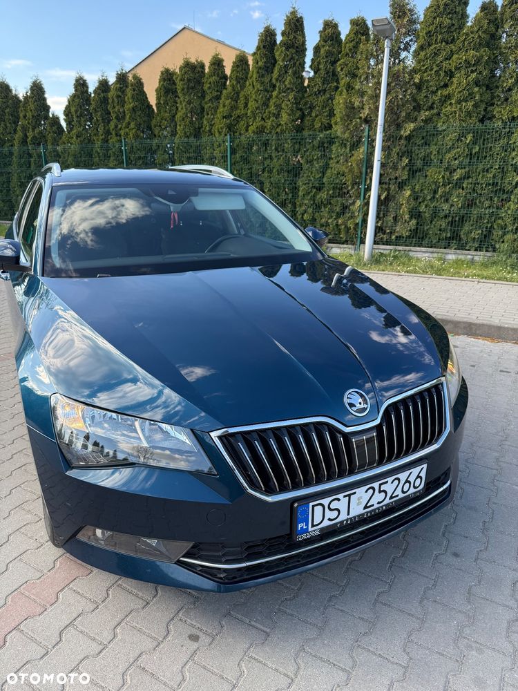 Skoda Superb 2.0 TDI Ambition - 1