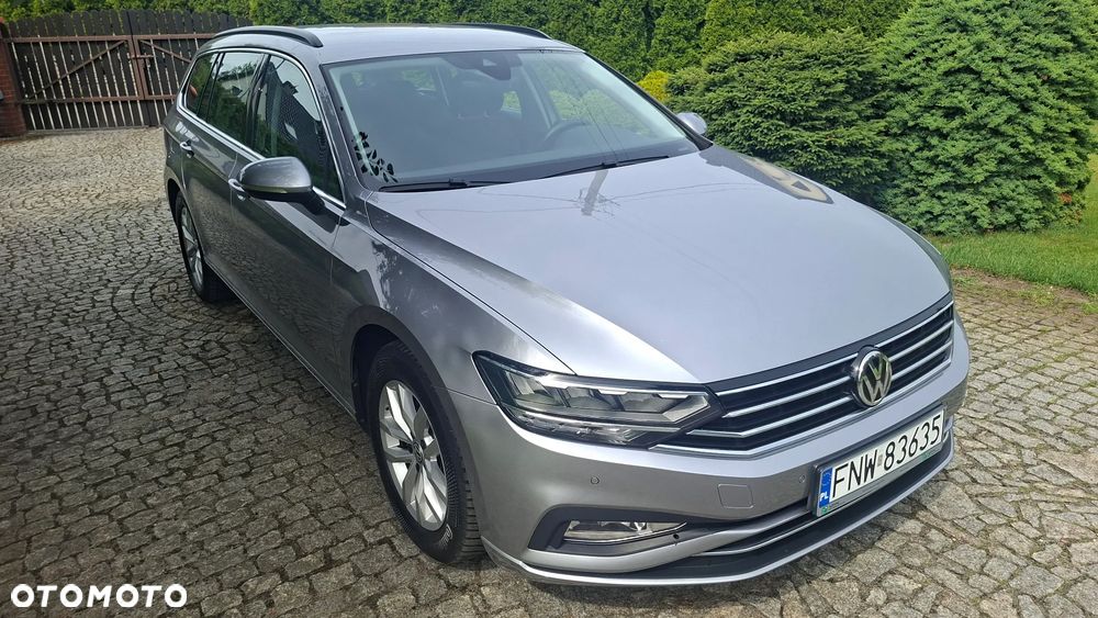 Volkswagen Passat 2.0 TDI EVO Business DSG - 2