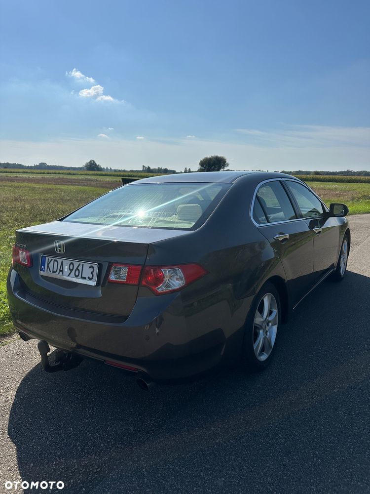 Honda Accord 2.4 Executive Nav - 16