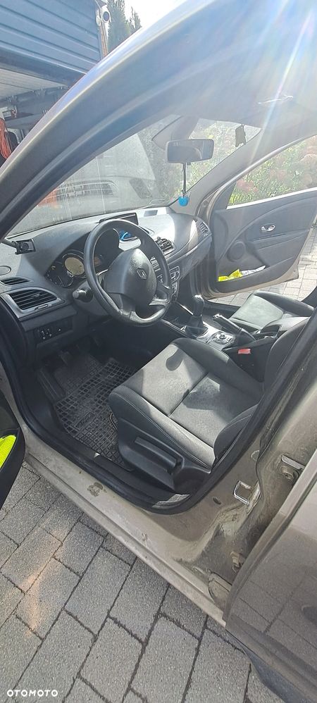 Renault Megane - 18