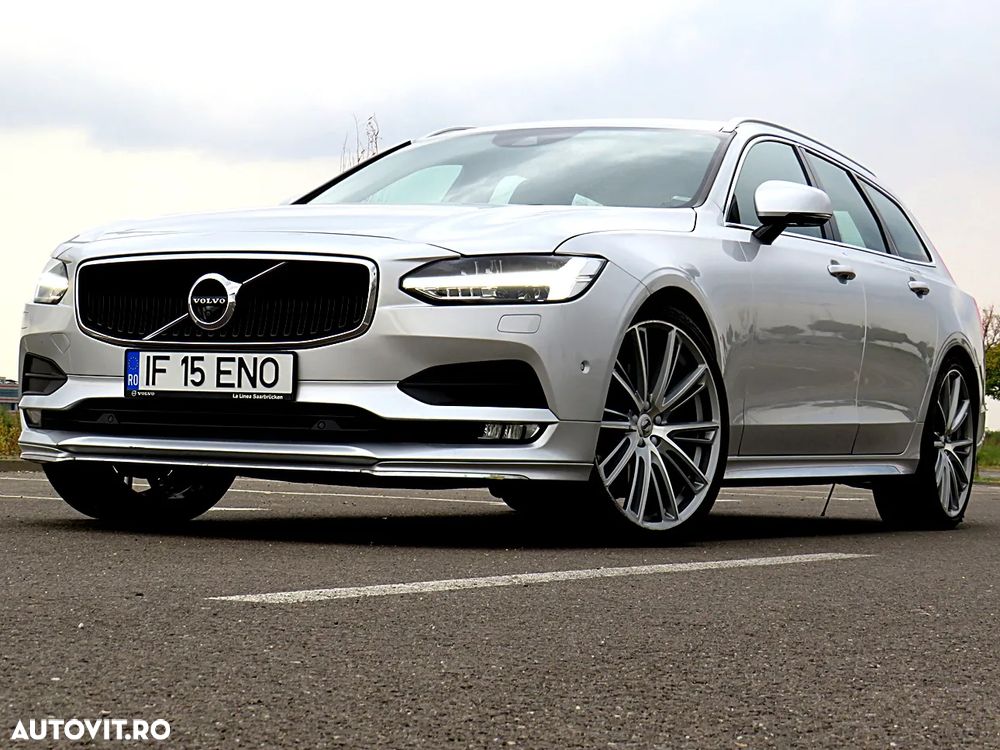 Volvo V90 D5 AWD Geartronic Momentum Pro - 3
