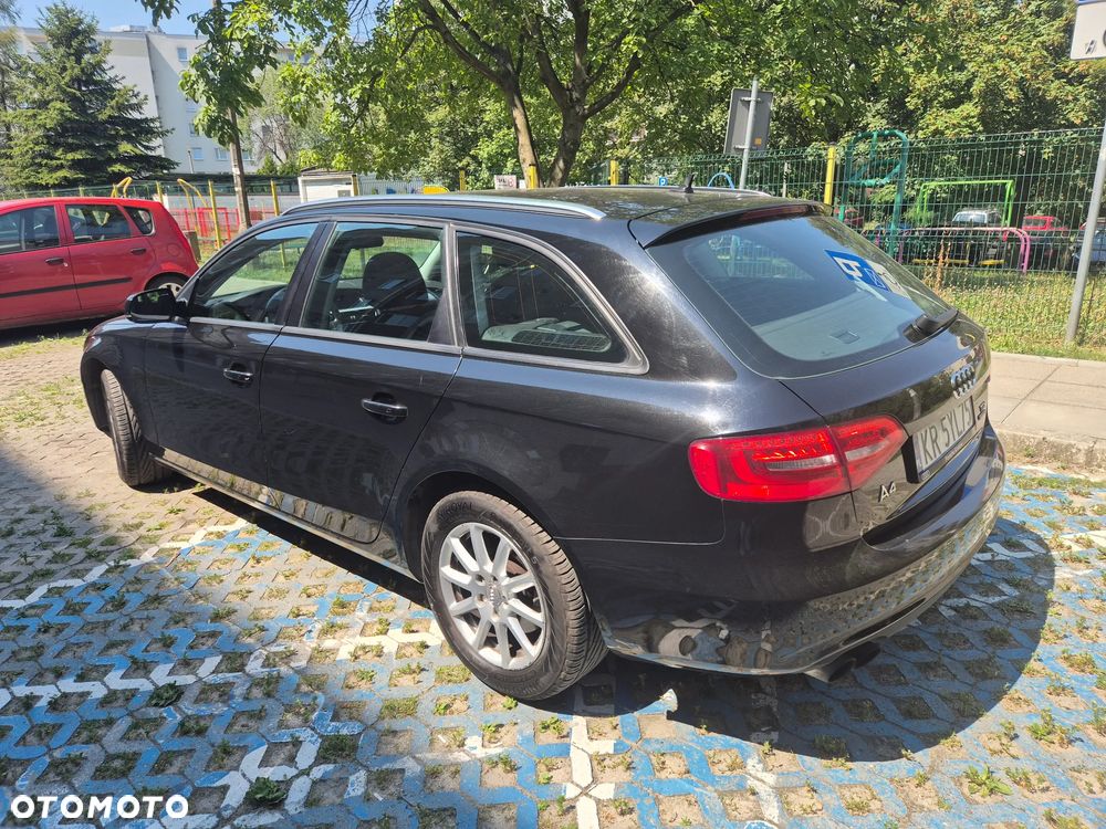 Audi A4 Avant - 11