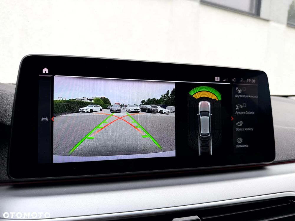 BMW Seria 5 520i - 22