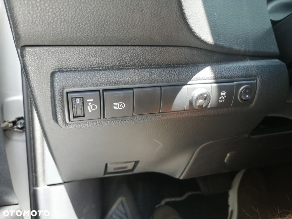 Toyota Corolla 2.0 Hybrid Style - 17