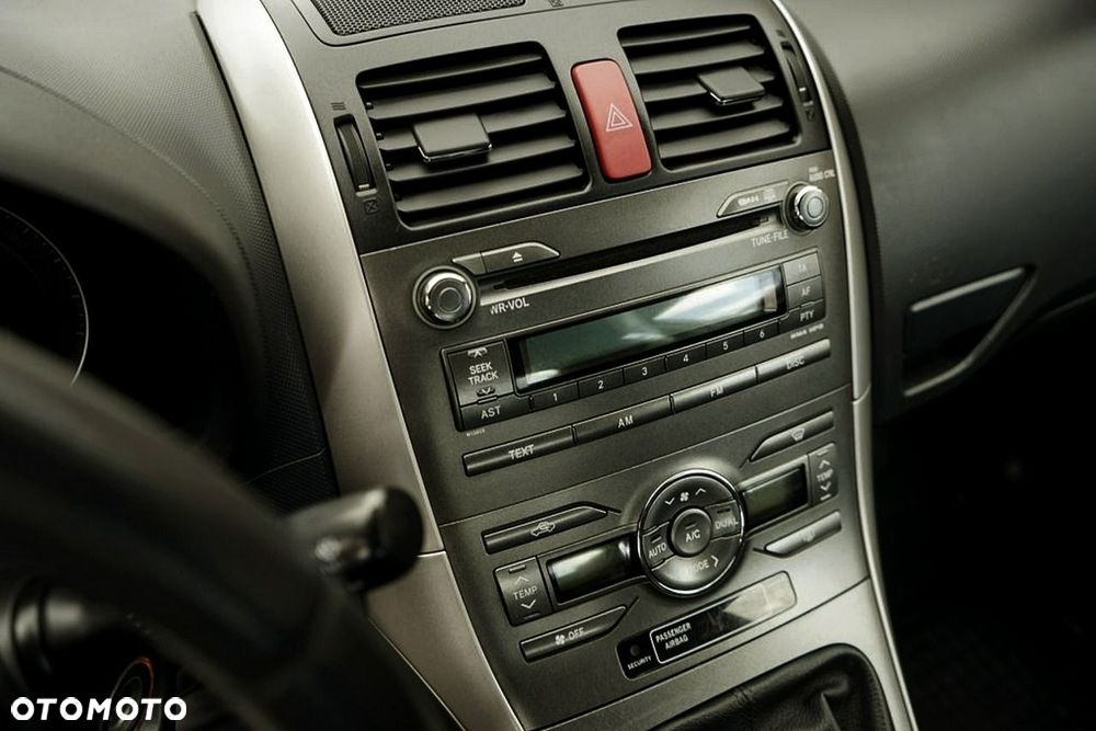Toyota Auris - 21