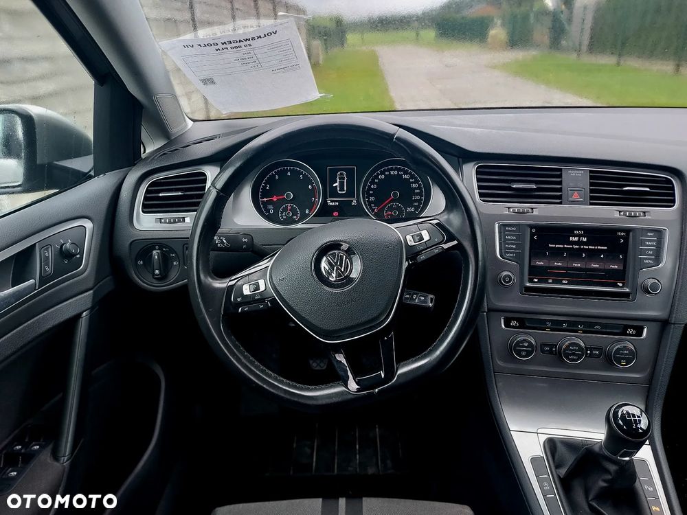 Volkswagen Golf 1.2 TSI BMT Comfortline - 11