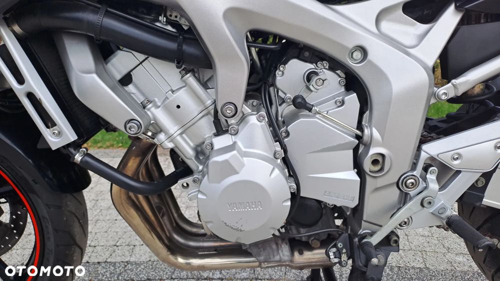 Yamaha FZ - 31