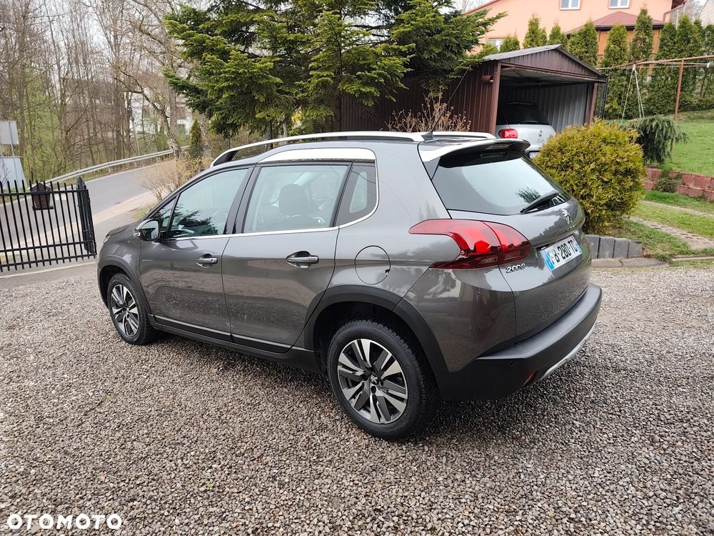 Peugeot 2008 PureTech 110 GPF Stop&Start EAT6 Allure - 4