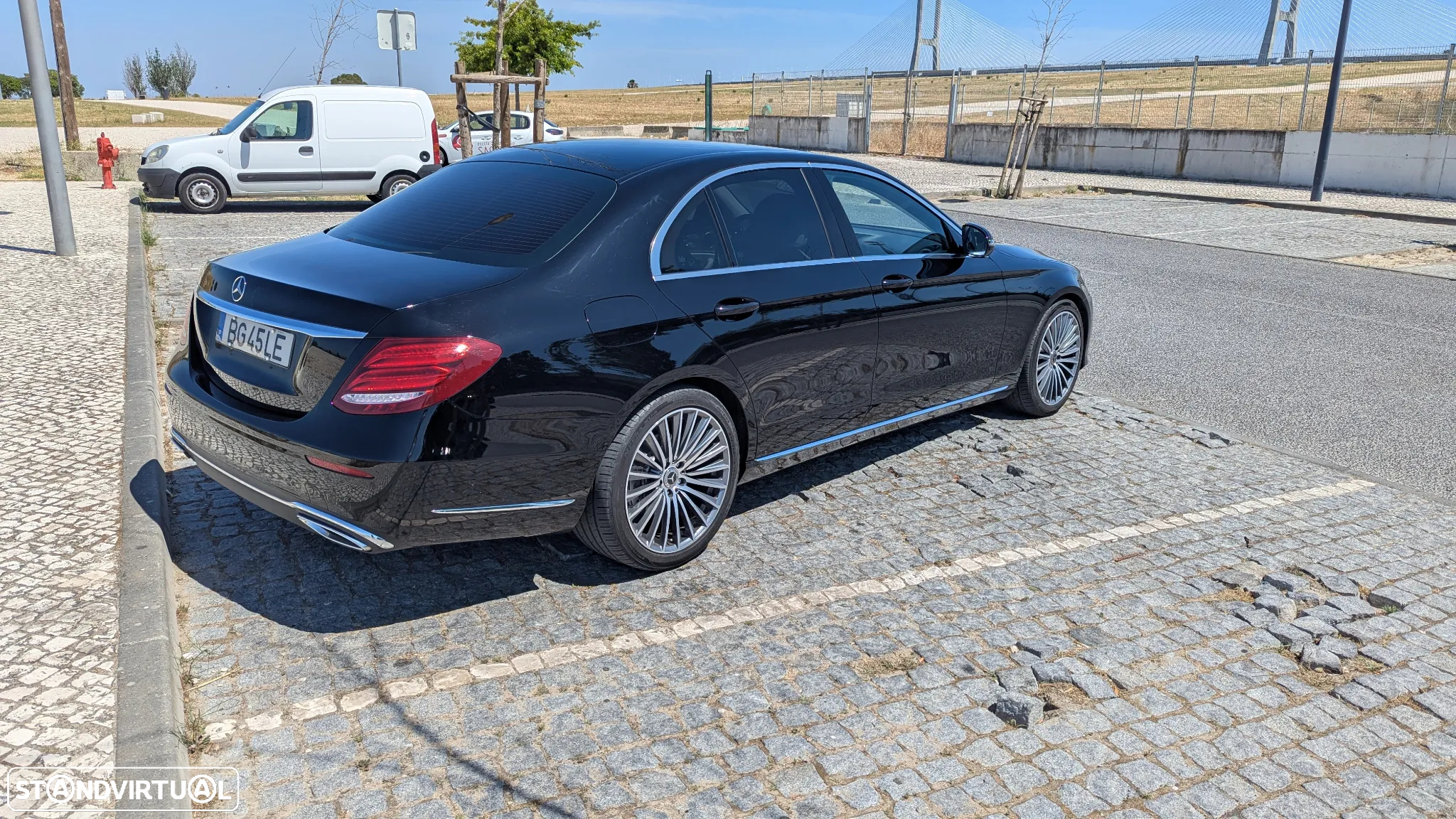 Mercedes-Benz E 220 d Exclusive Line - 6
