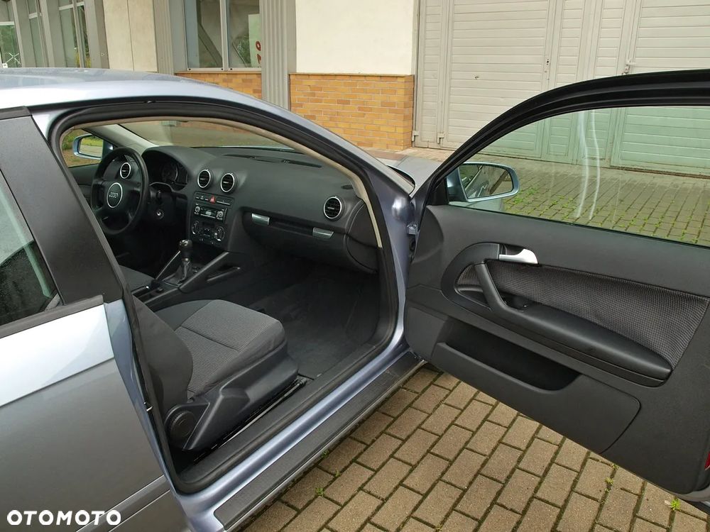 Audi A3 1.6 Ambition - 19