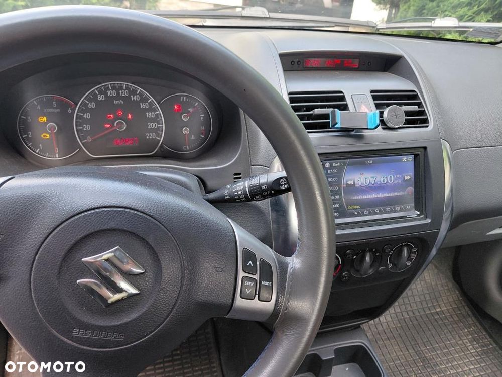 Suzuki SX4 - 9