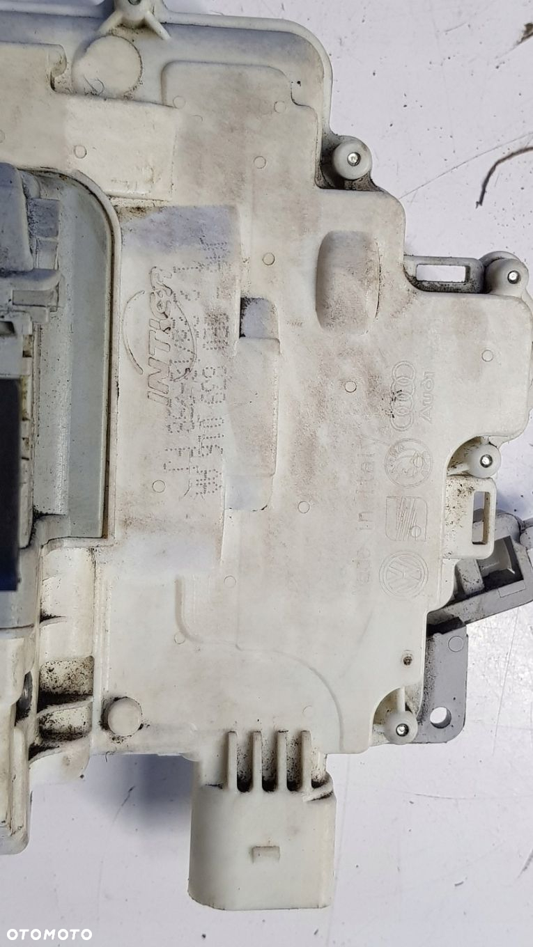 zamek drzwi prawy tył Exeo A4 B7 - 5