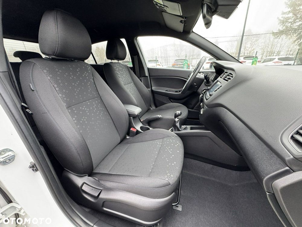 Hyundai i20 blue 1.2 YES!+ - 36