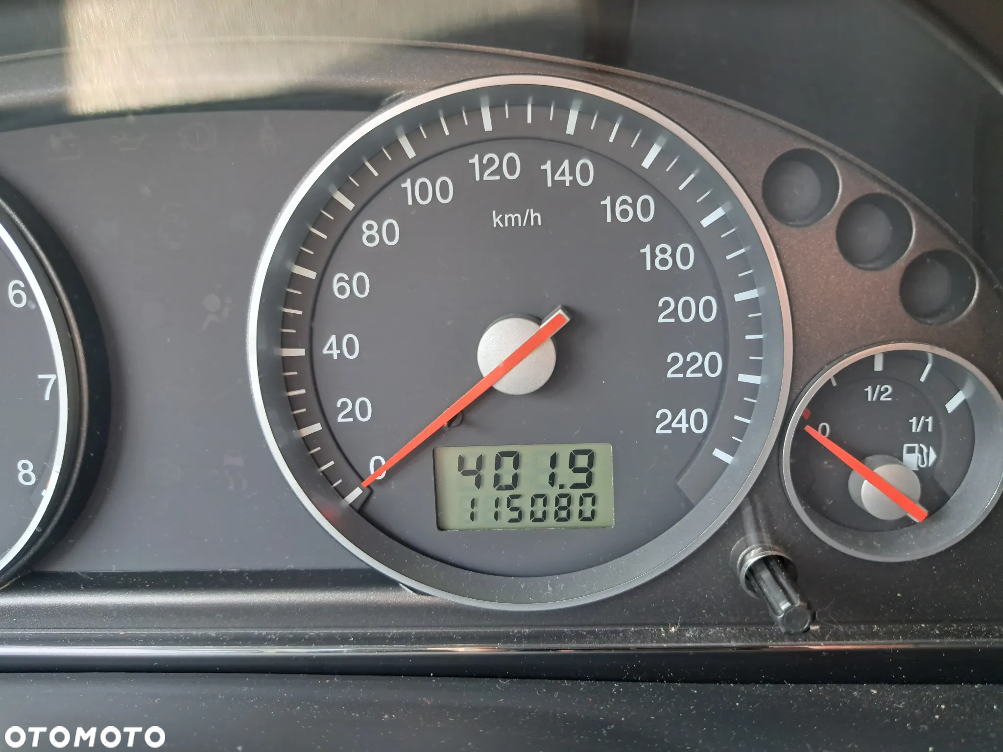 Ford Mondeo - 17