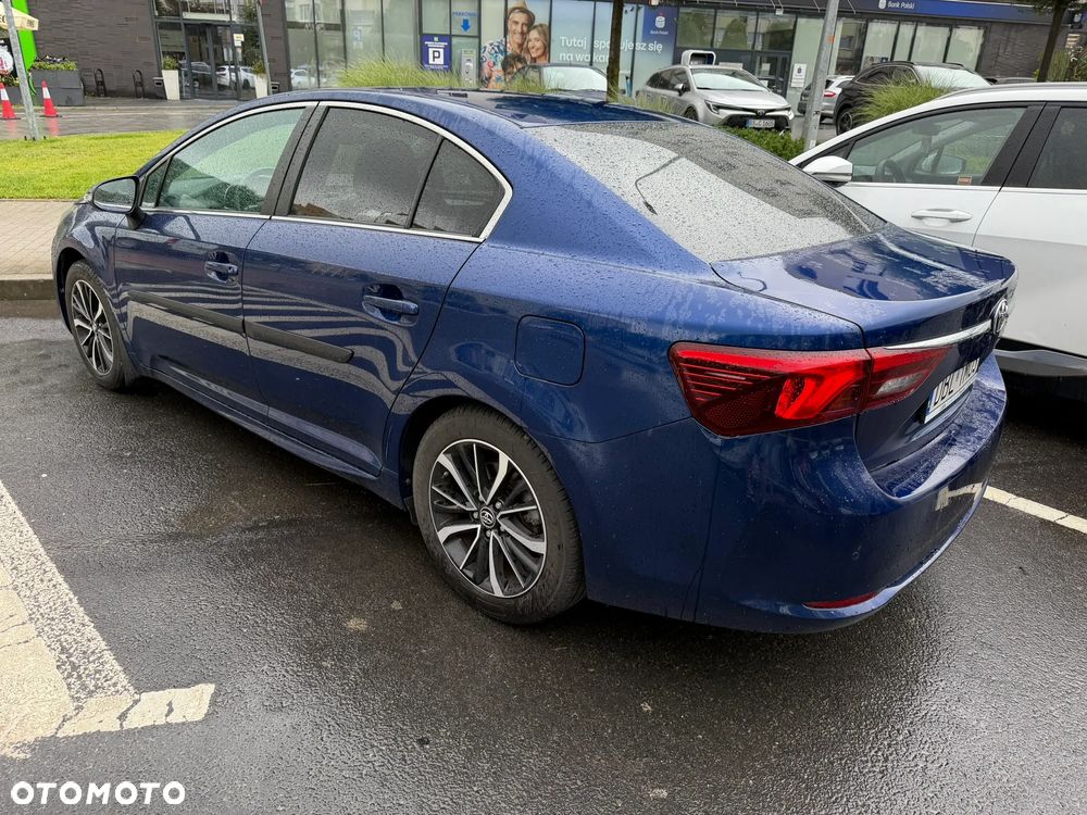 Toyota Avensis 1.8 Premium - 2