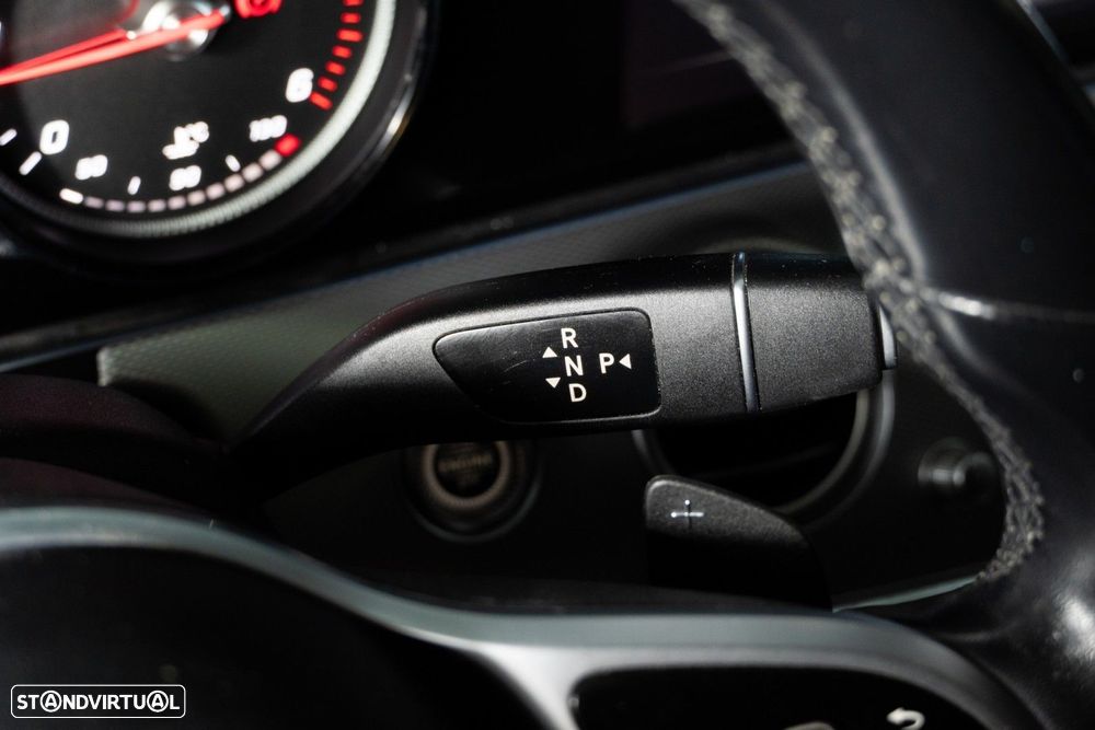 Mercedes-Benz E 220 d Avantgarde - 9