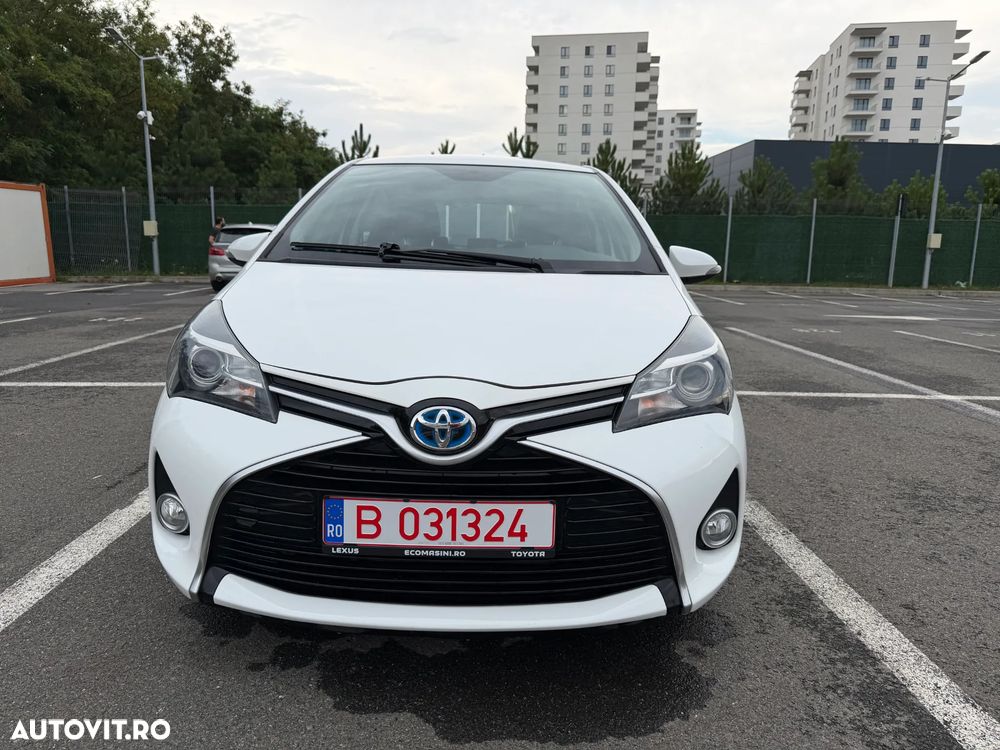 Toyota Yaris 1.5 VVT-i HSD Active - 3