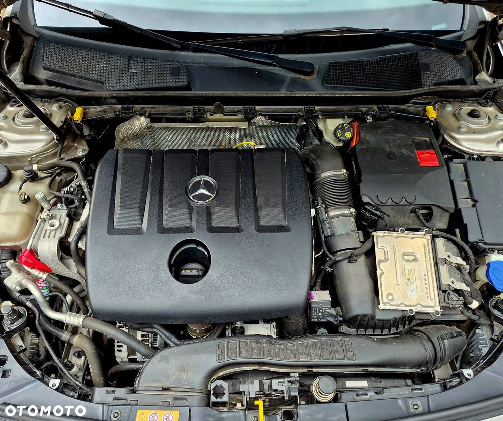 Mercedes-Benz CLA 180 d Edition 1 7G-DCT - 6