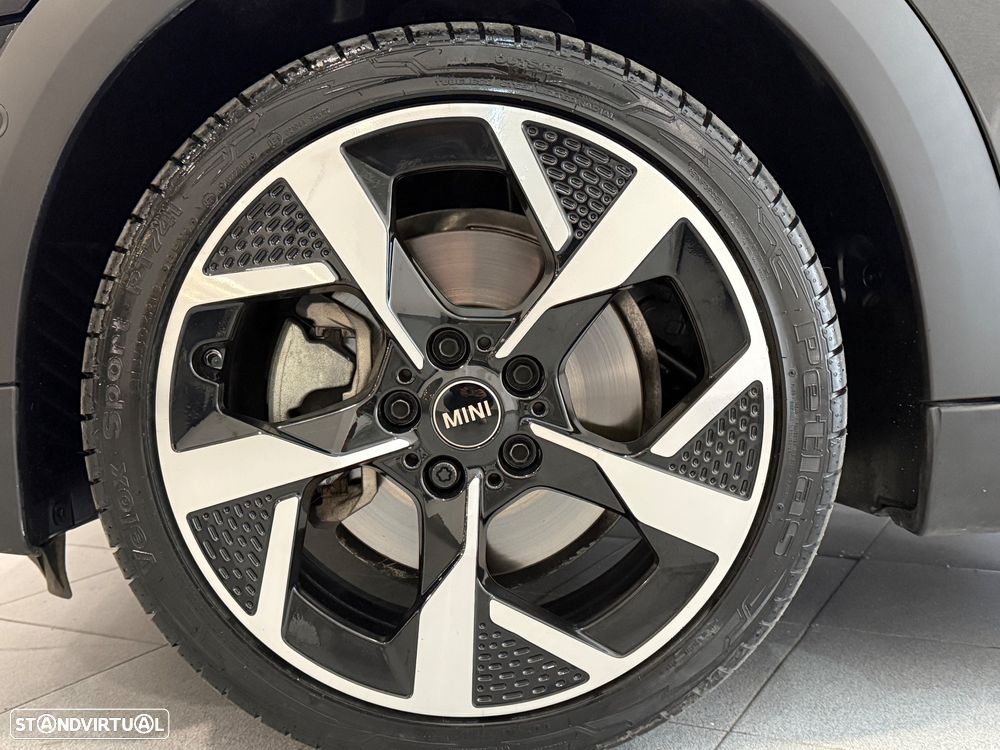 MINI Cabrio Cooper C Favoured S - 23