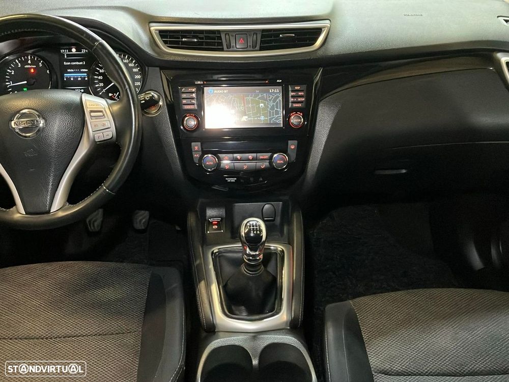 Nissan Qashqai 1.2 DIG-T N-Connecta 18 - 9