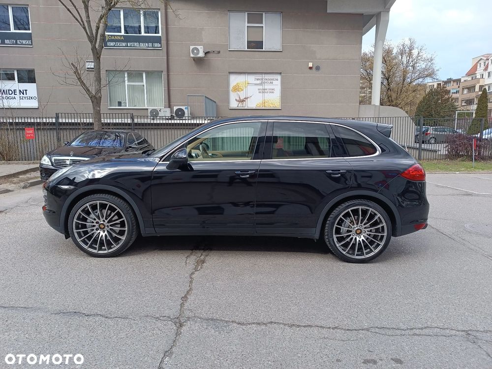 Porsche Cayenne - 19